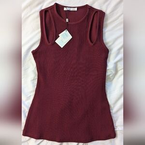 By Egreis maroon sleeveless top